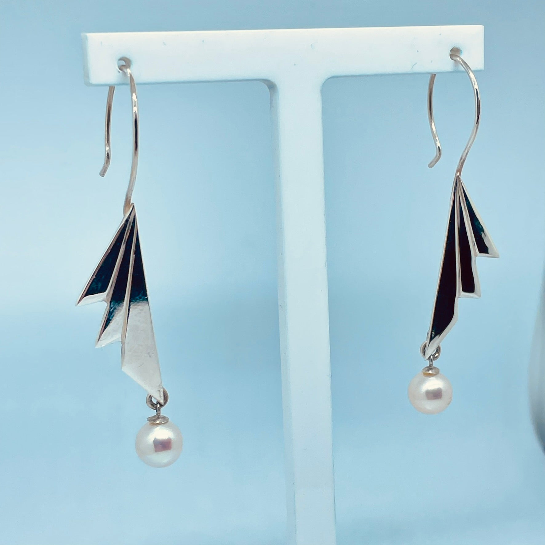 Sterling Silver and Freshwater Pearl Art Deco inspired Earrings image 2