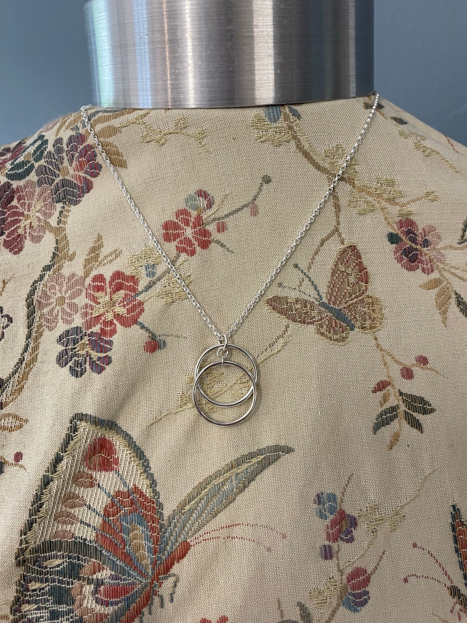 I'm Right Behind You Necklace image 3