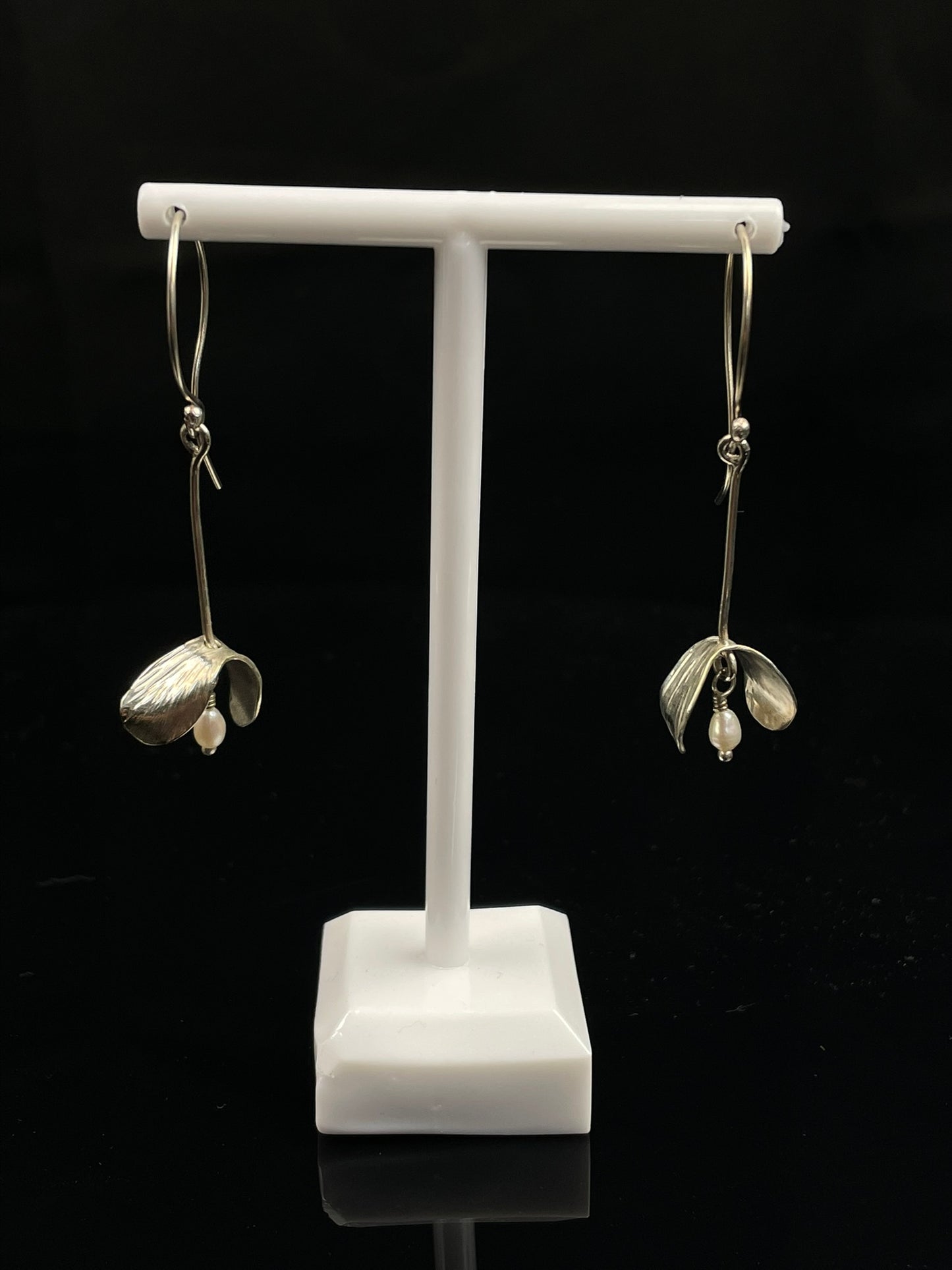 Simply Kiss Me Earrings image 1