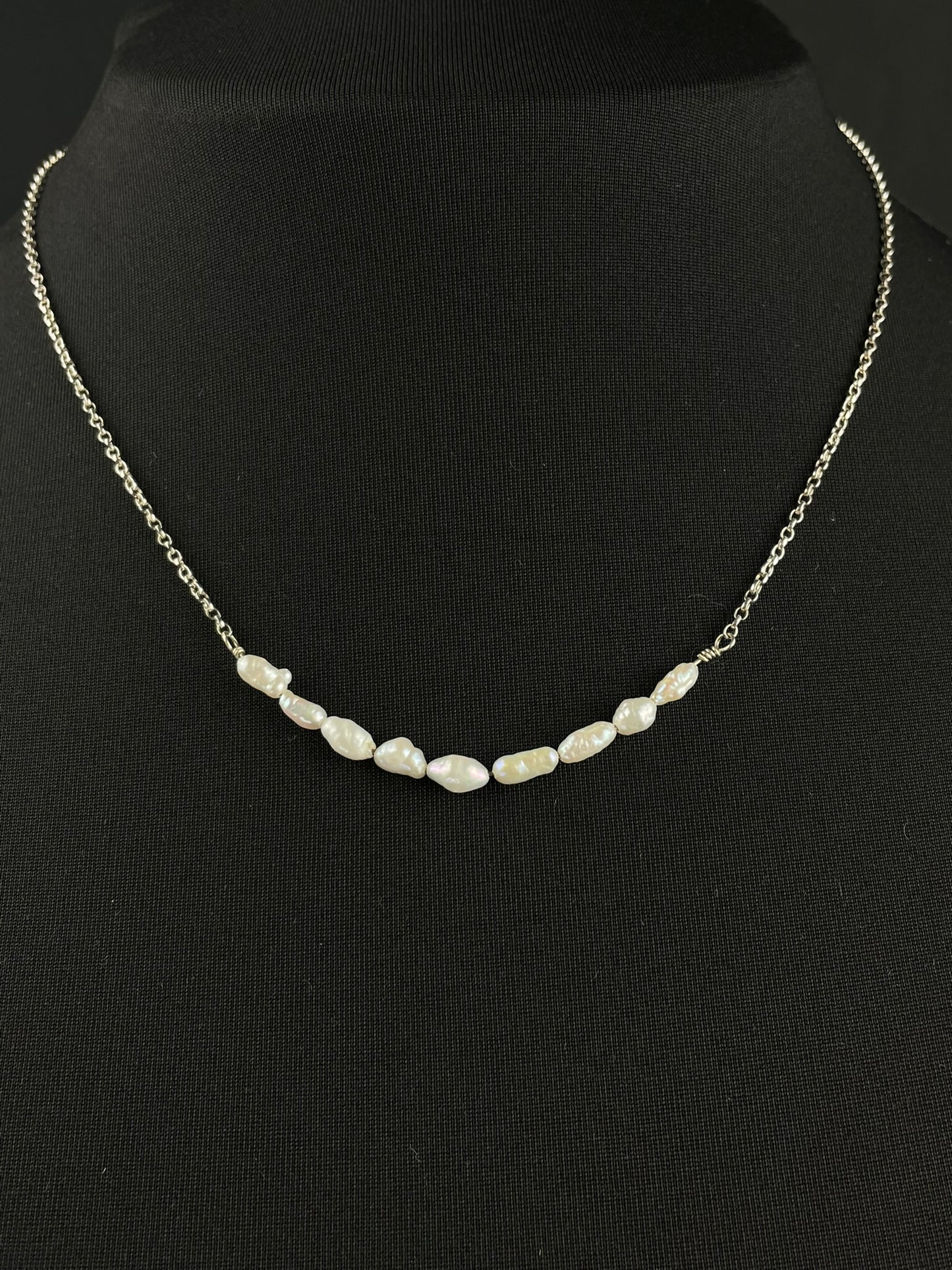 Rice Crispy Line Neclace image 2