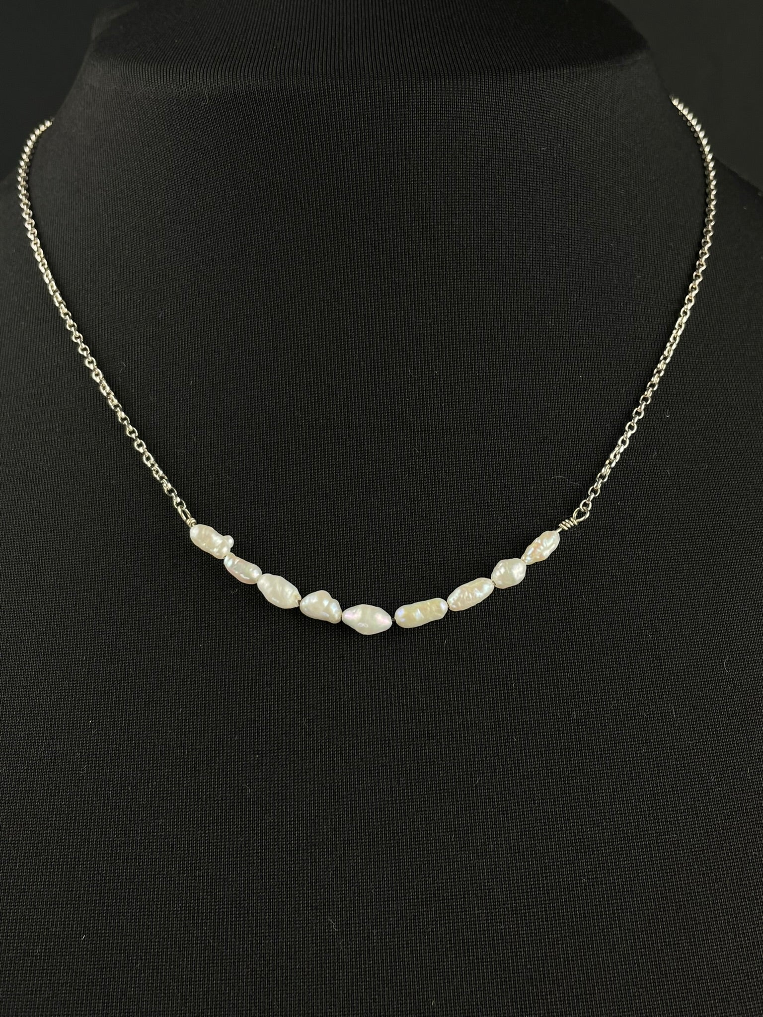 Rice Crispy Line Neclace image 2