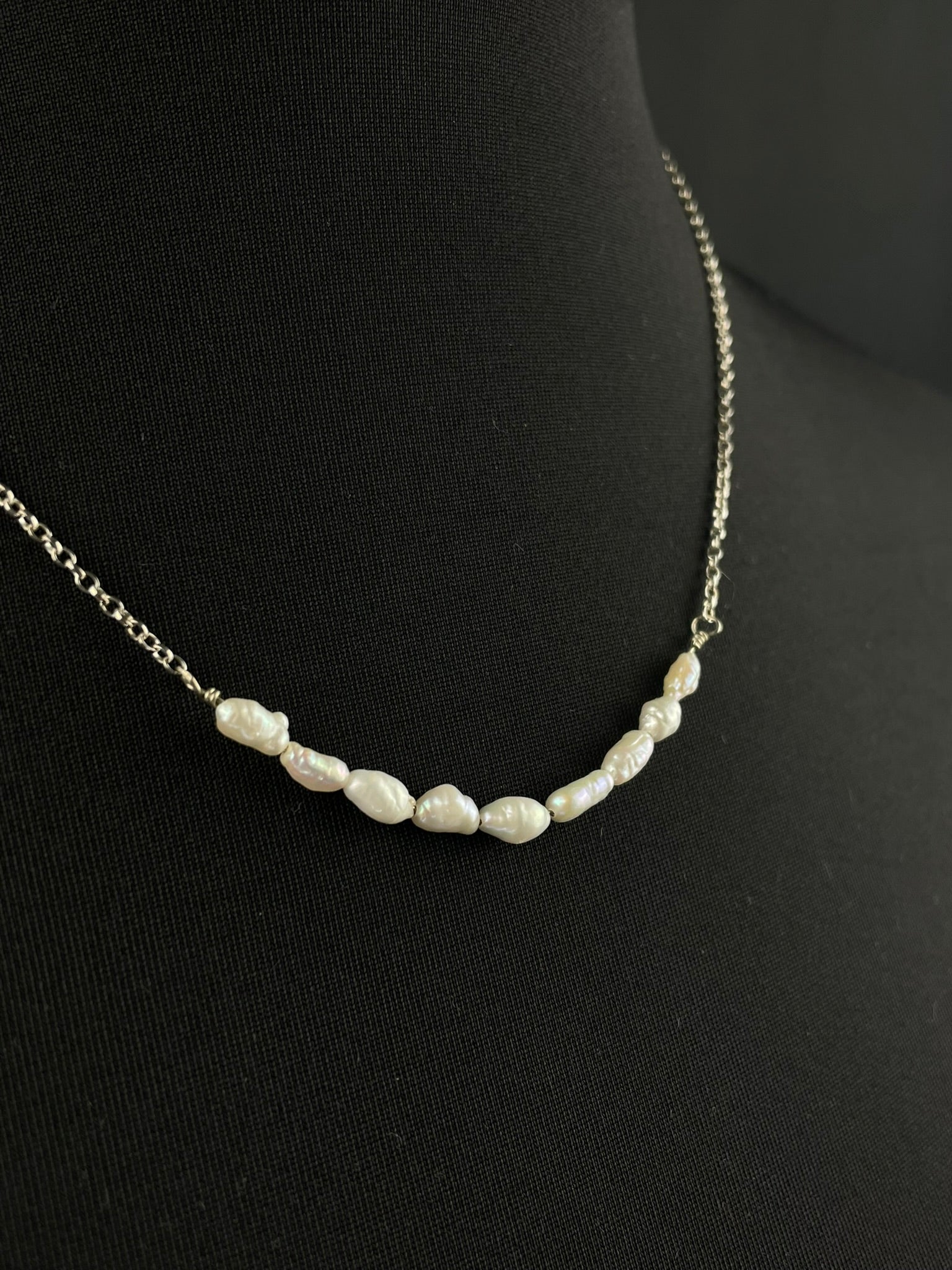 Rice Crispy Line Neclace image 0