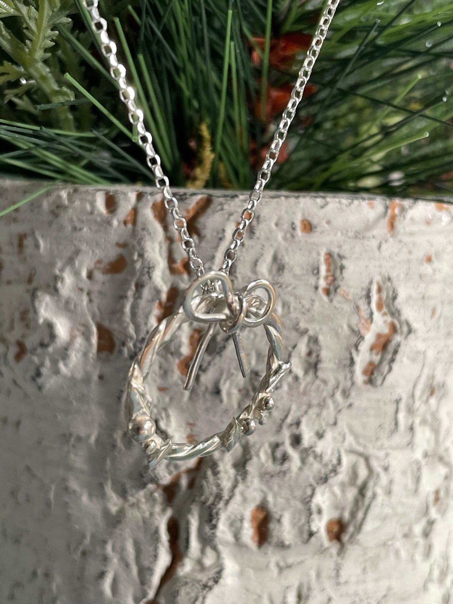 Christmas Wreath Necklace image 1
