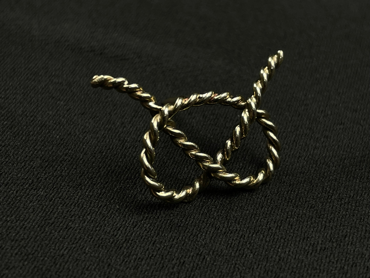 9ct Gold Stafford Knot Pin