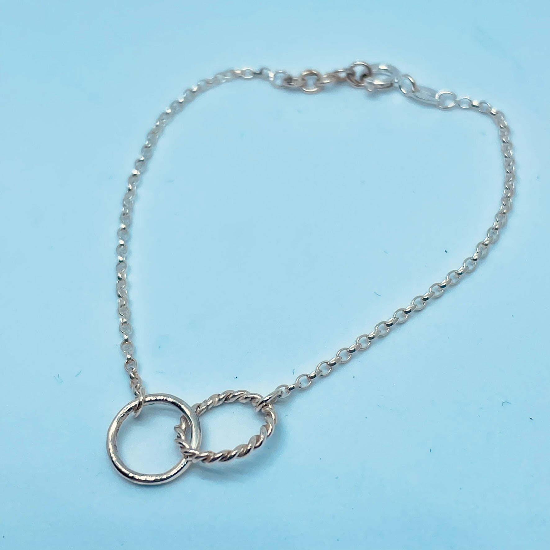 Twist my arm bracelet image 4