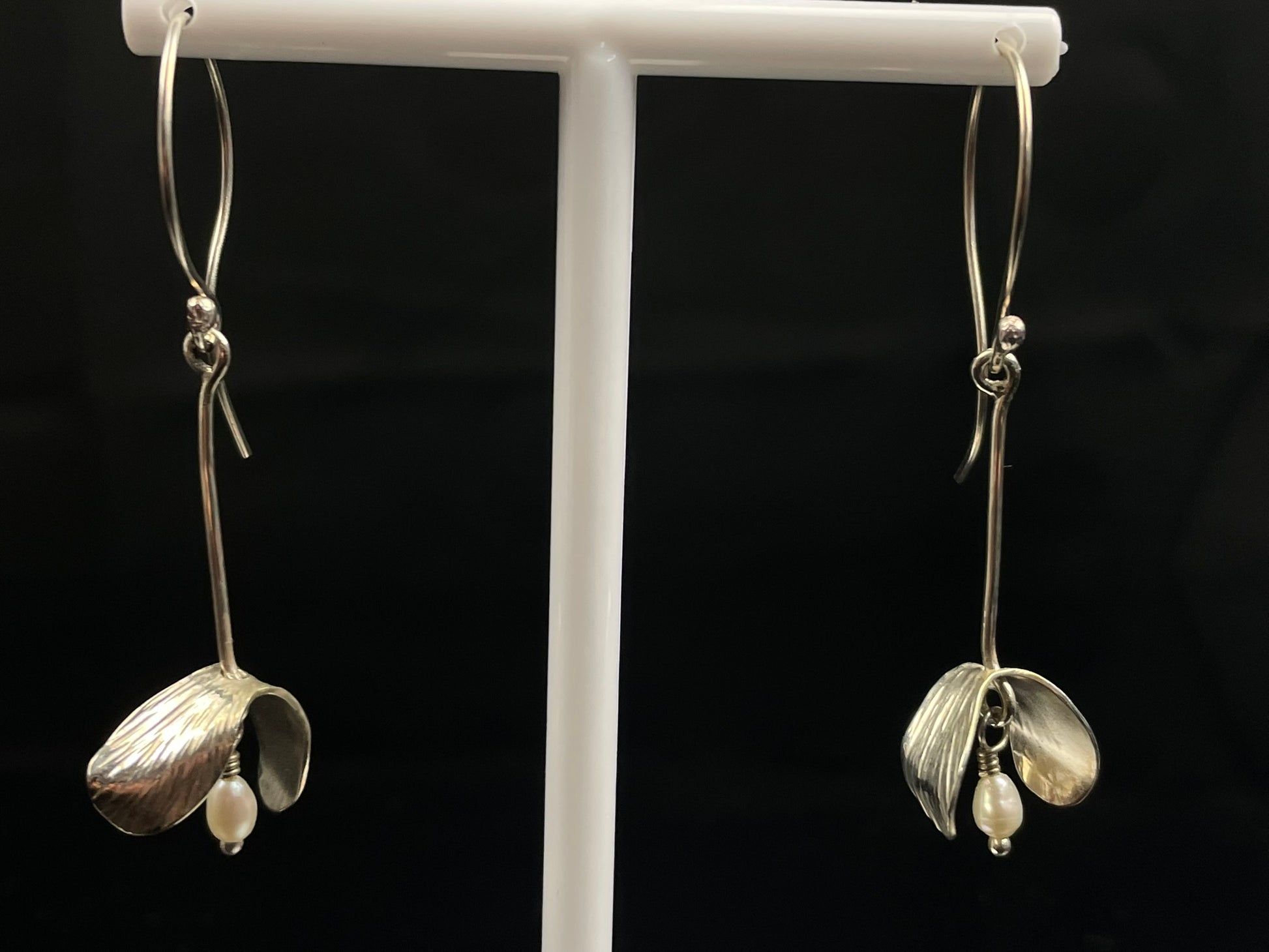 Simply Kiss Me Earrings image 0